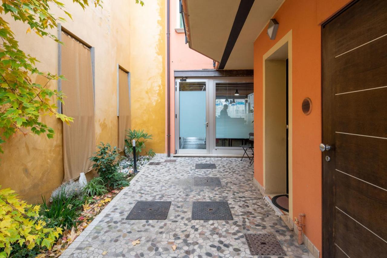 Venezia-Suite HemingwayA Pochi Passi Outlet Noventa di Piave Dış mekan fotoğraf